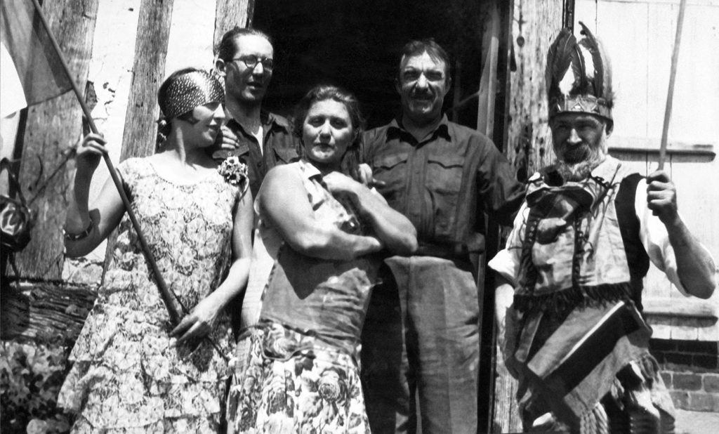 Fernand léger et sa femme Jeanne, Le Corbusier et sa femme Yvonne, Brâncuși